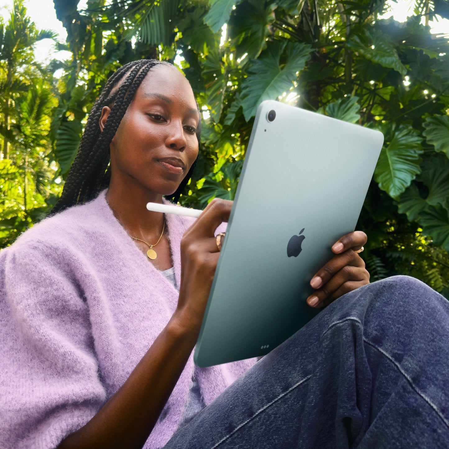 iPad_Air_11-in_M4_Wifi_Space_Gray_PDP_Image_Position_8__en-WW