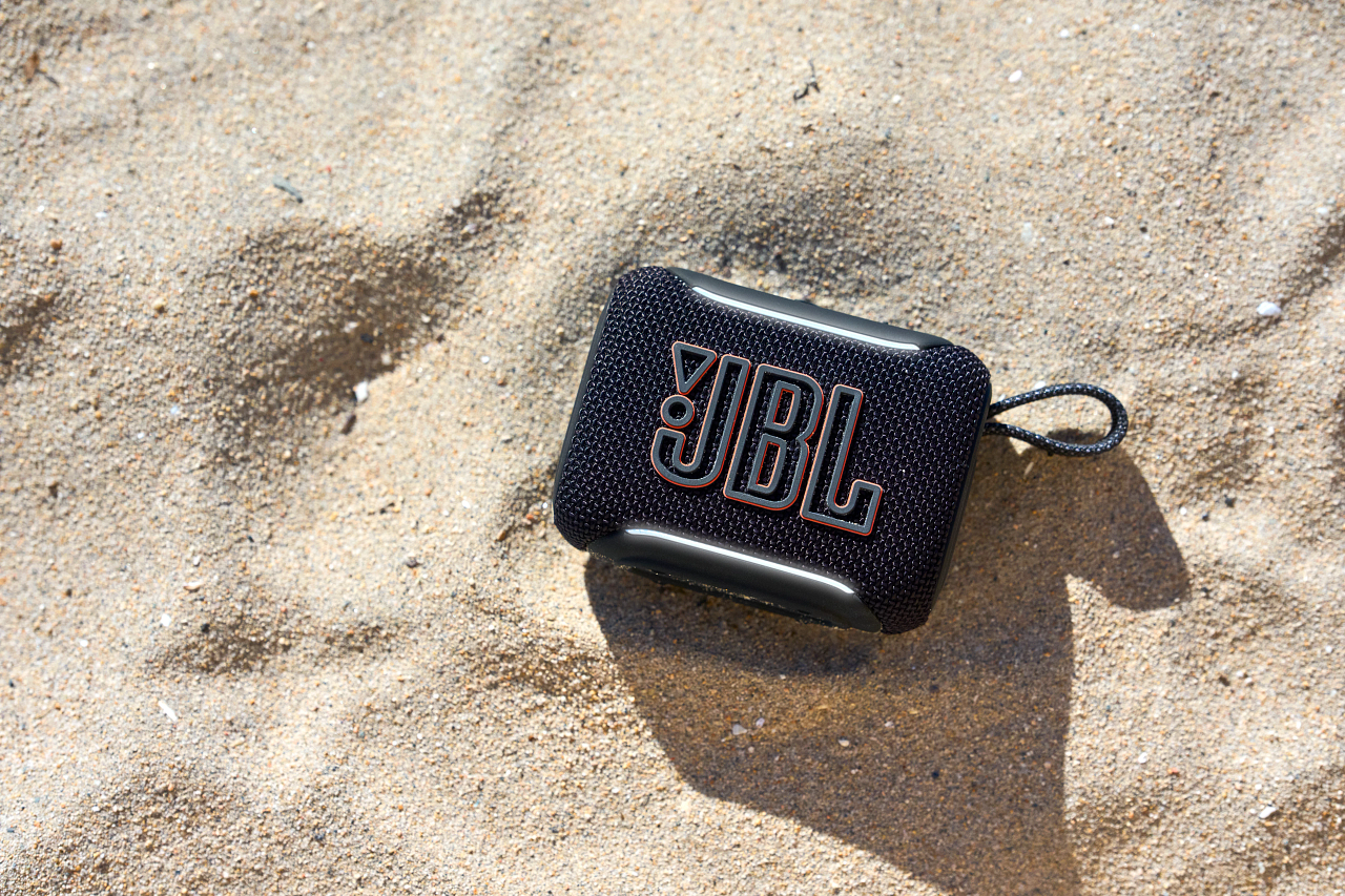 JBL GO 5 Portable Bluetooth Speaker – White