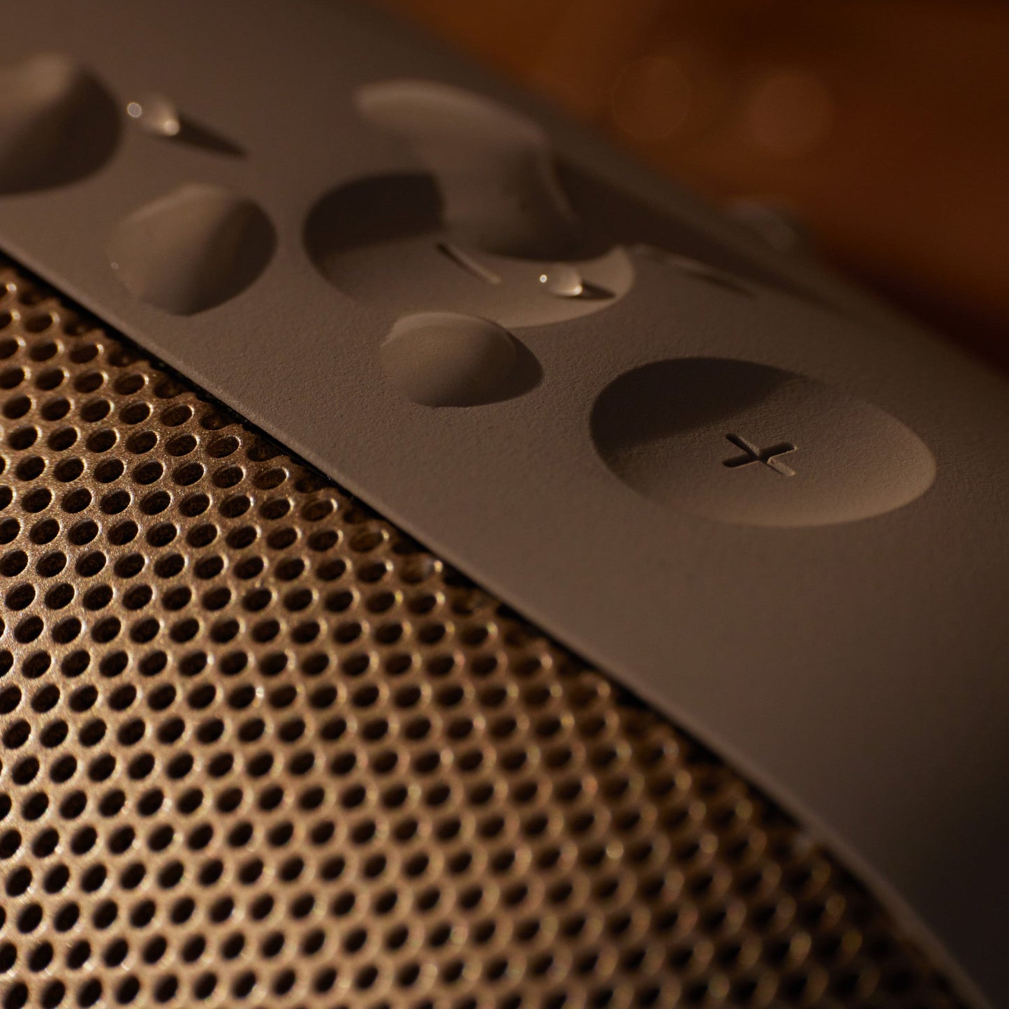 Beats Pill - Wireless Bluetooth Speaker - Champagne Gold